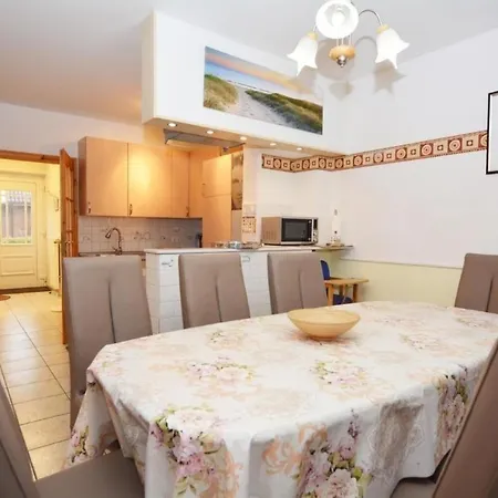 Hébergement de vacances Haus Lutt Holland Büsum